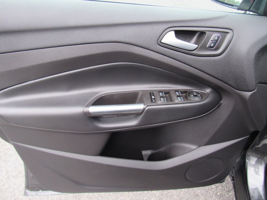 Used Ford Escape SEL 4WD 2019 | NJ Used Cars Center. Irvington, New Jersey Used Ford Escape SEL 4WD 2019 | NJ Used Cars Center. Irvington, New Jersey