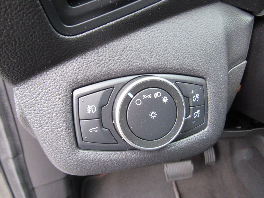 Used Ford Escape SEL 4WD 2019 | NJ Used Cars Center. Irvington, New Jersey Used Ford Escape SEL 4WD 2019 | NJ Used Cars Center. Irvington, New Jersey