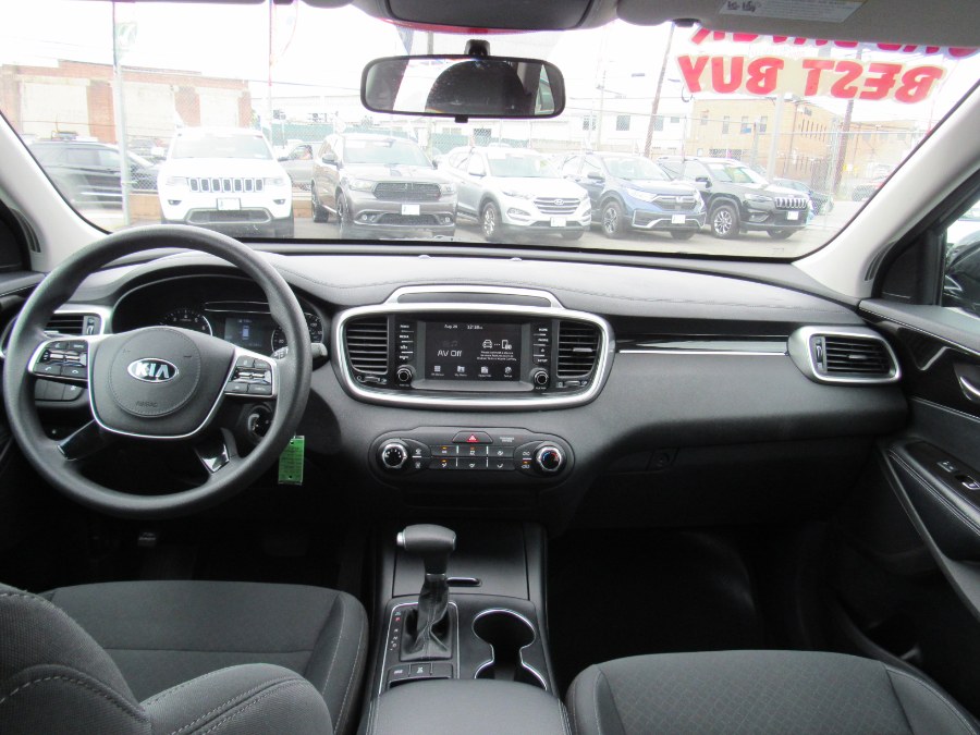 Used Kia Sorento LX V6 AWD 2020 | NJ Used Cars Center. Irvington, New Jersey Used Kia Sorento LX V6 AWD 2020 | NJ Used Cars Center. Irvington, New Jersey