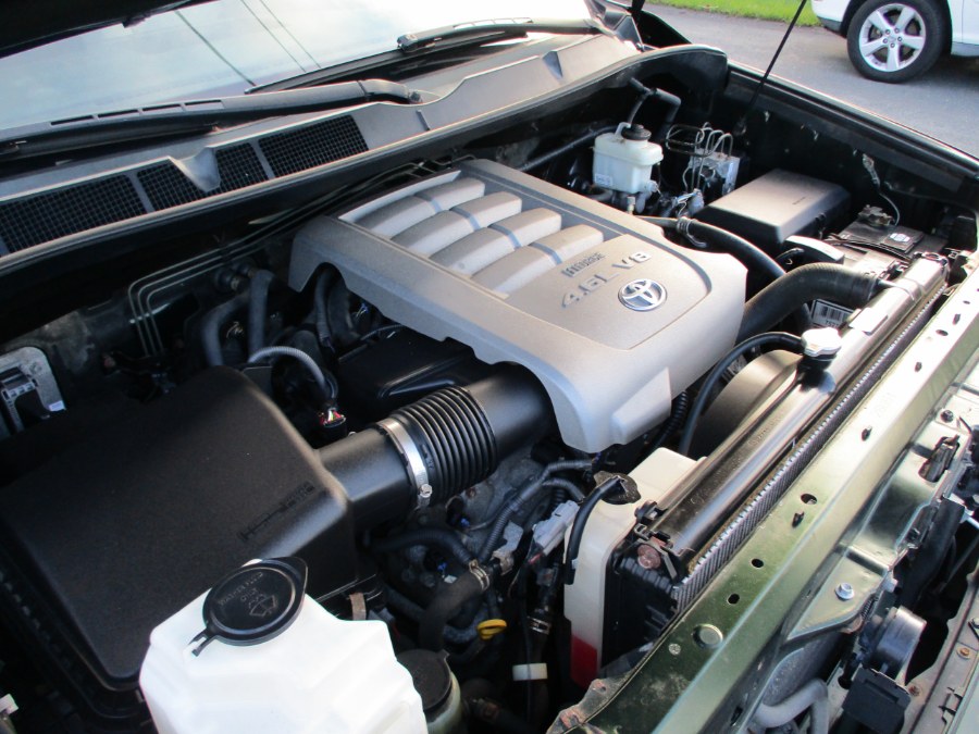 2010 Toyota Tundra 4WD Truck Dbl 4.6L V8 6-Spd AT (Natl), available for sale in Suffield, Connecticut | Suffield Auto LLC. Suffield, Connecticut 2010 Toyota Tundra 4WD Truck Dbl 4.6L V8 6-Spd AT (Natl), available for sale in Suffield, Connecticut | Suffield Auto LLC. Suffield, Connecticut