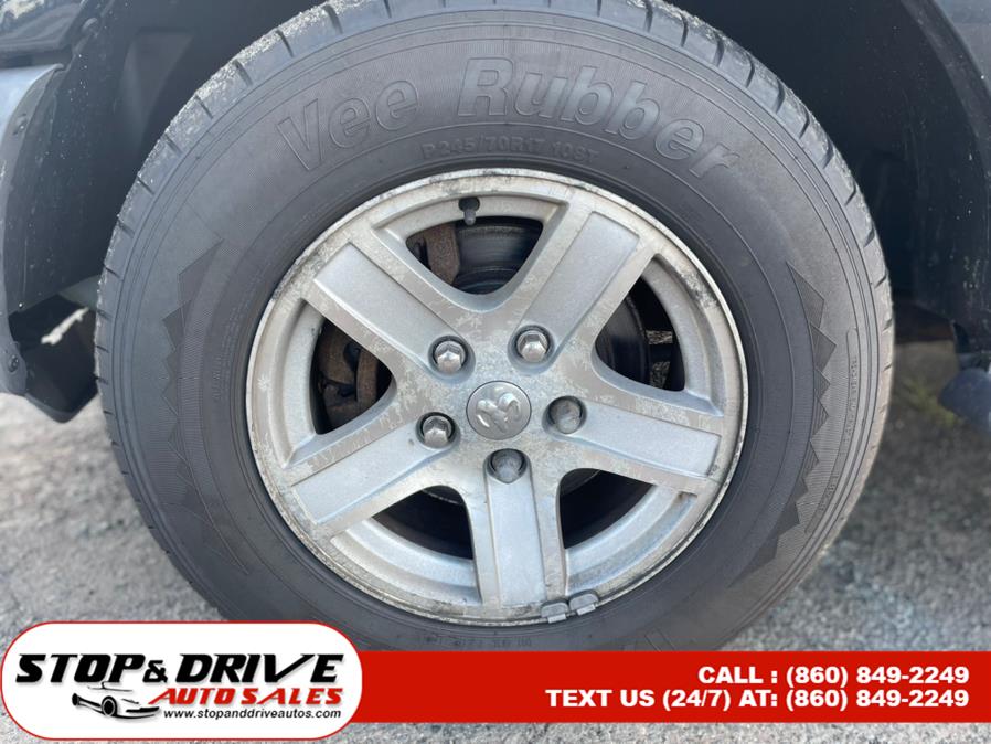 2006 Dodge Durango 4dr 4WD SXT, available for sale in East Windsor, Connecticut | Stop & Drive Auto Sales. East Windsor, Connecticut 2006 Dodge Durango 4dr 4WD SXT, available for sale in East Windsor, Connecticut | Stop & Drive Auto Sales. East Windsor, Connecticut