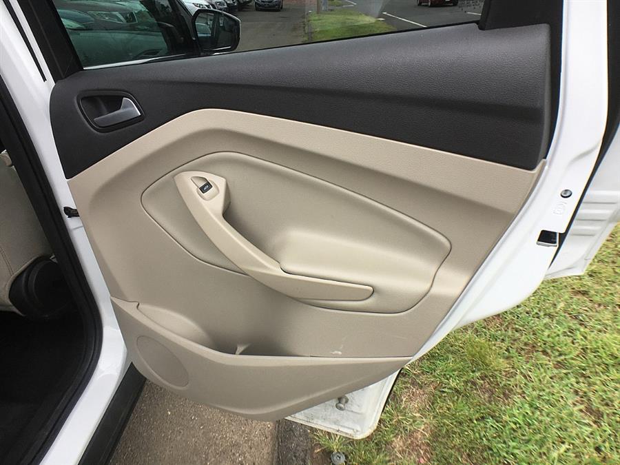 Used Ford Escape SE FWD 2018 | Smart Buy Auto Sales, LLC. Wallingford, Connecticut Used Ford Escape SE FWD 2018 | Smart Buy Auto Sales, LLC. Wallingford, Connecticut