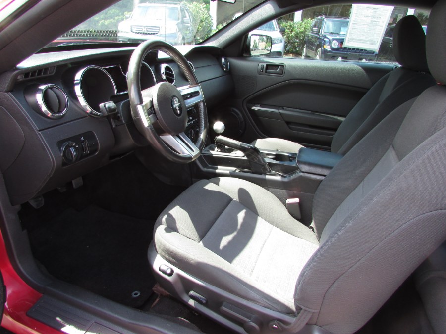 2005 Ford Mustang 2dr Cpe Deluxe, available for sale in East Windsor, Connecticut | United Auto Sales of E Windsor, Inc. East Windsor, Connecticut 2005 Ford Mustang 2dr Cpe Deluxe, available for sale in East Windsor, Connecticut | United Auto Sales of E Windsor, Inc. East Windsor, Connecticut