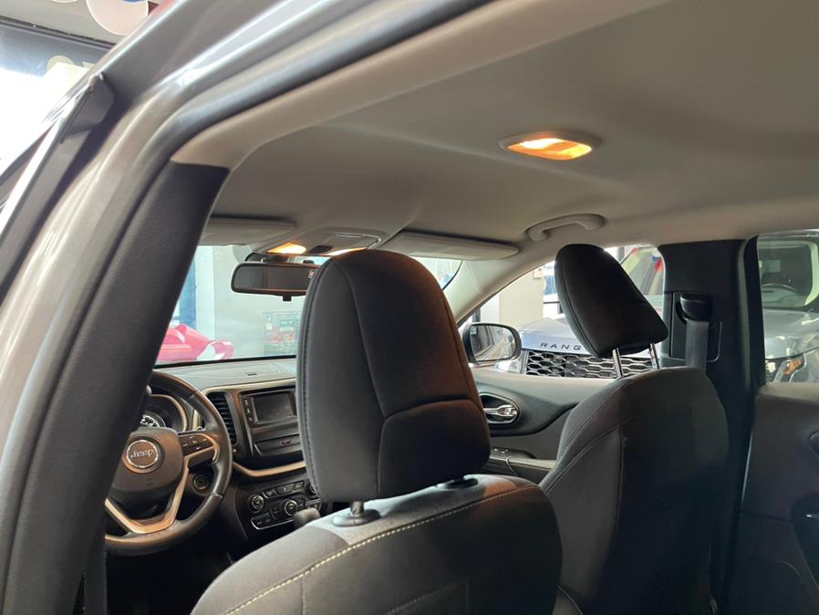 Used Jeep Cherokee FWD 4dr Latitude 2014 | 5 Towns Drive. Inwood, New York Used Jeep Cherokee FWD 4dr Latitude 2014 | 5 Towns Drive. Inwood, New York