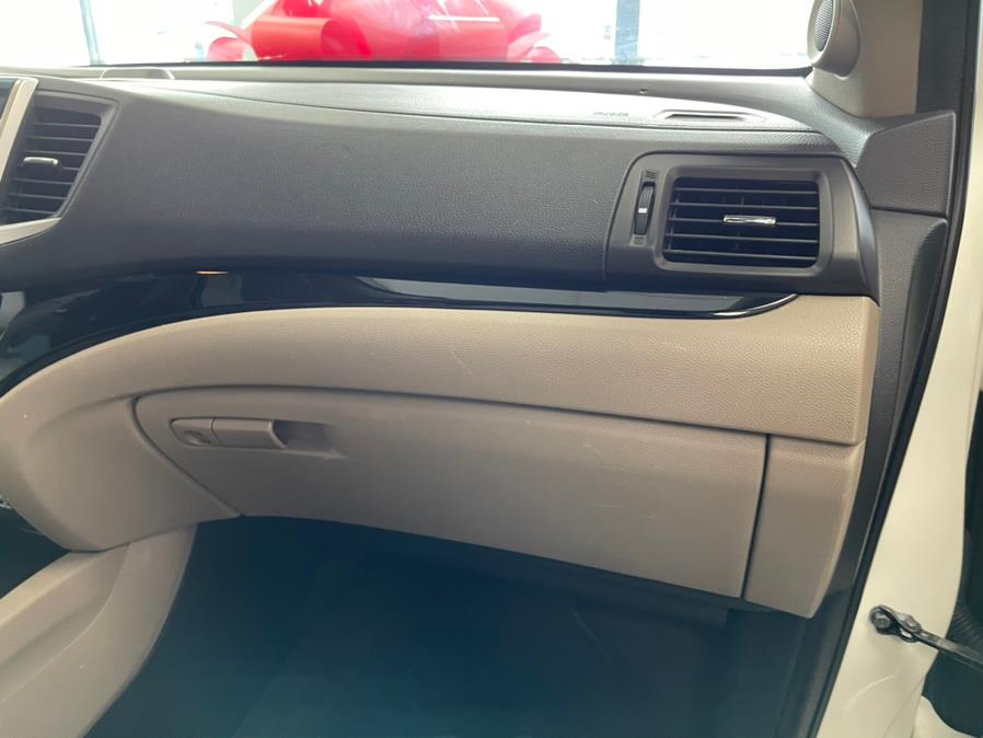 Used Honda Pilot 2WD 4dr Touring w/RES & Navi 2016 | 5 Towns Drive. Inwood, New York Used Honda Pilot 2WD 4dr Touring w/RES & Navi 2016 | 5 Towns Drive. Inwood, New York