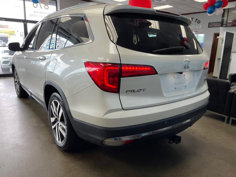 Used Honda Pilot 2WD 4dr Touring w/RES & Navi 2016 | 5 Towns Drive. Inwood, New York Used Honda Pilot 2WD 4dr Touring w/RES & Navi 2016 | 5 Towns Drive. Inwood, New York