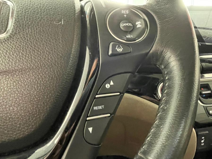 Used Honda Pilot 2WD 4dr Touring w/RES & Navi 2016 | 5 Towns Drive. Inwood, New York Used Honda Pilot 2WD 4dr Touring w/RES & Navi 2016 | 5 Towns Drive. Inwood, New York