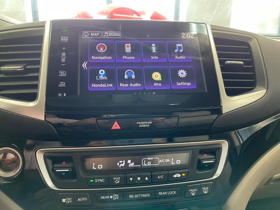 Used Honda Pilot 2WD 4dr Touring w/RES & Navi 2016 | 5 Towns Drive. Inwood, New York Used Honda Pilot 2WD 4dr Touring w/RES & Navi 2016 | 5 Towns Drive. Inwood, New York