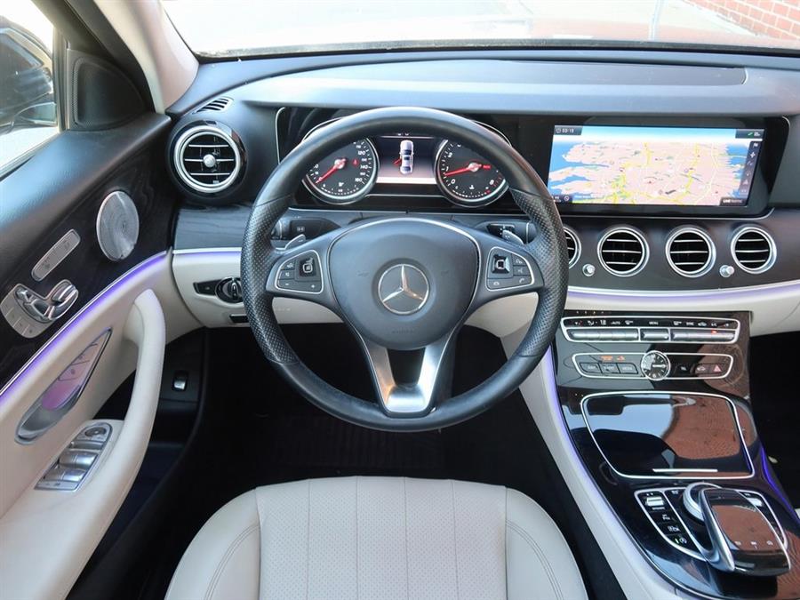Used Mercedes-benz E-class E 300 2017 | Auto Expo Ent Inc.. Great Neck, New York Used Mercedes-benz E-class E 300 2017 | Auto Expo Ent Inc.. Great Neck, New York