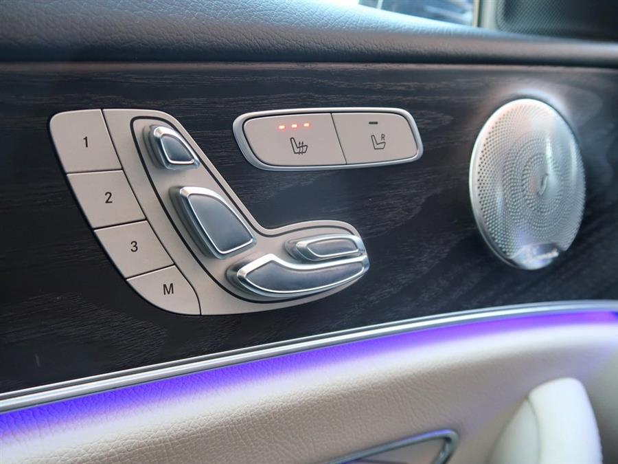 Used Mercedes-benz E-class E 300 2017 | Auto Expo Ent Inc.. Great Neck, New York Used Mercedes-benz E-class E 300 2017 | Auto Expo Ent Inc.. Great Neck, New York