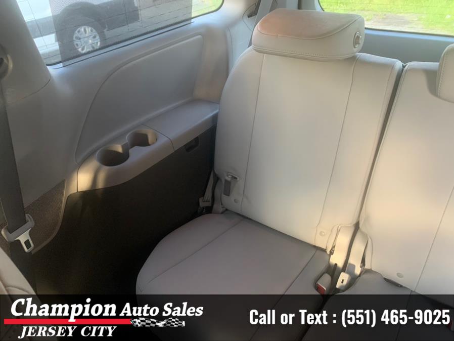 Used Toyota Sienna Limited Premium AWD 7-Passenger (Natl) 2018 | Champion Auto Sales of JC. Jersey City, New Jersey Used Toyota Sienna Limited Premium AWD 7-Passenger (Natl) 2018 | Champion Auto Sales of JC. Jersey City, New Jersey