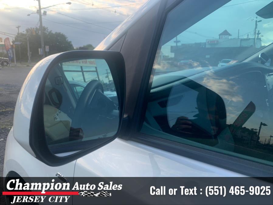 Used Toyota Sienna Limited Premium AWD 7-Passenger (Natl) 2018 | Champion Auto Sales of JC. Jersey City, New Jersey Used Toyota Sienna Limited Premium AWD 7-Passenger (Natl) 2018 | Champion Auto Sales of JC. Jersey City, New Jersey