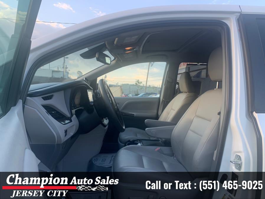 Used Toyota Sienna Limited Premium AWD 7-Passenger (Natl) 2018 | Champion Auto Sales of JC. Jersey City, New Jersey Used Toyota Sienna Limited Premium AWD 7-Passenger (Natl) 2018 | Champion Auto Sales of JC. Jersey City, New Jersey