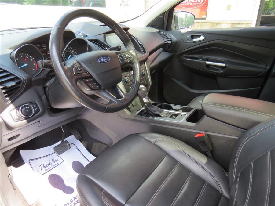 Used Ford Escape SE AWD 4dr SUV 2017 | Lake City Exports Inc. Auburn, Maine Used Ford Escape SE AWD 4dr SUV 2017 | Lake City Exports Inc. Auburn, Maine