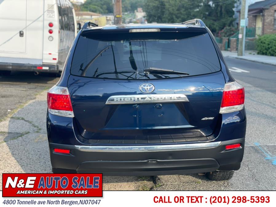 Used Toyota Highlander 4WD 4dr V6 Base 2011 | N&E Auto Sale LLC. North Bergen, New Jersey Used Toyota Highlander 4WD 4dr V6 Base 2011 | N&E Auto Sale LLC. North Bergen, New Jersey