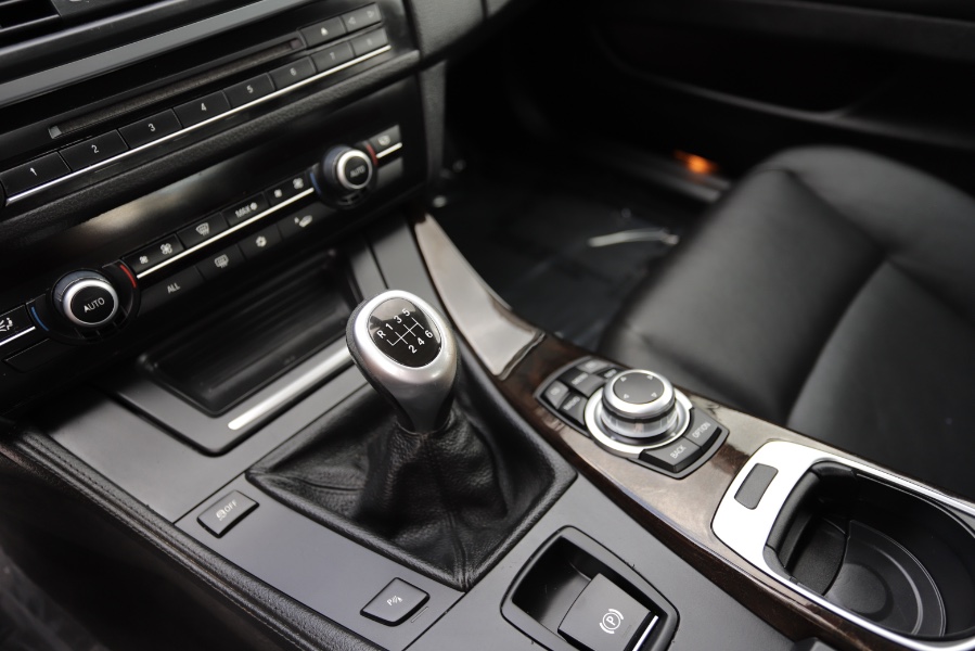 2011 BMW 5 Series 4dr Sdn 535i RWD, available for sale in North Salem, New York | Meccanic Shop North Inc. North Salem, New York 2011 BMW 5 Series 4dr Sdn 535i RWD, available for sale in North Salem, New York | Meccanic Shop North Inc. North Salem, New York