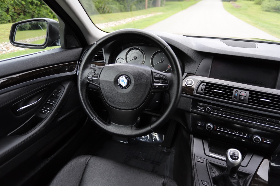 2011 BMW 5 Series 4dr Sdn 535i RWD, available for sale in North Salem, New York | Meccanic Shop North Inc. North Salem, New York 2011 BMW 5 Series 4dr Sdn 535i RWD, available for sale in North Salem, New York | Meccanic Shop North Inc. North Salem, New York