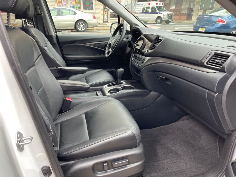 2020 Honda Pilot EX-L AWD, available for sale in Paterson, New Jersey | MFG Prestige Auto Group. Paterson, New Jersey 2020 Honda Pilot EX-L AWD, available for sale in Paterson, New Jersey | MFG Prestige Auto Group. Paterson, New Jersey