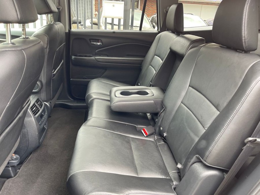 2020 Honda Pilot EX-L AWD, available for sale in Paterson, New Jersey | MFG Prestige Auto Group. Paterson, New Jersey 2020 Honda Pilot EX-L AWD, available for sale in Paterson, New Jersey | MFG Prestige Auto Group. Paterson, New Jersey
