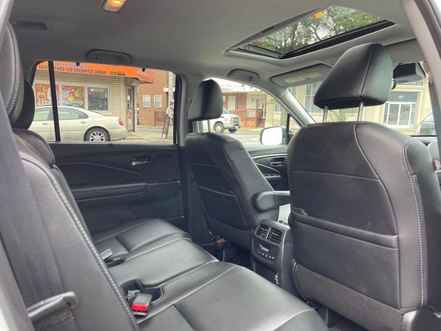 2020 Honda Pilot EX-L AWD, available for sale in Paterson, New Jersey | MFG Prestige Auto Group. Paterson, New Jersey 2020 Honda Pilot EX-L AWD, available for sale in Paterson, New Jersey | MFG Prestige Auto Group. Paterson, New Jersey