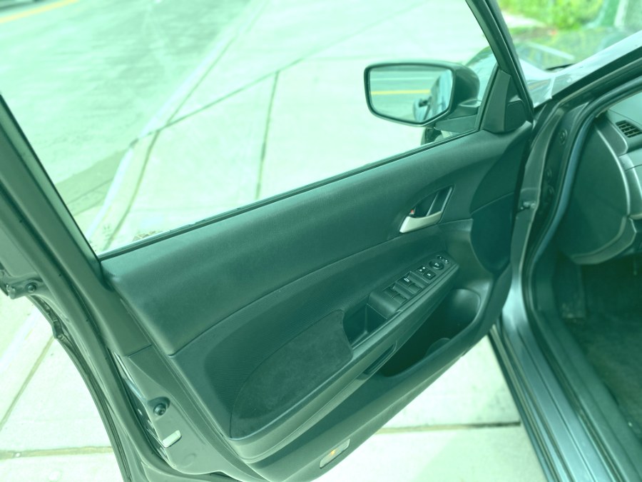 Used Honda Accord Sdn 4dr I4 Man LX-P 2008 | Middle Village Motors . Middle Village, New York Used Honda Accord Sdn 4dr I4 Man LX-P 2008 | Middle Village Motors . Middle Village, New York