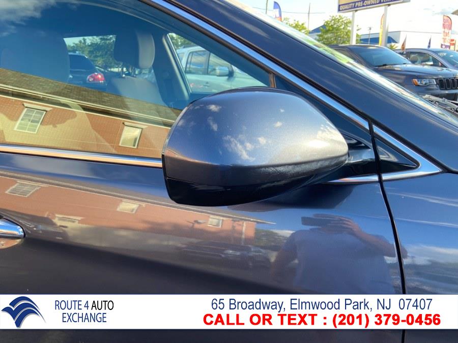 Used Hyundai Santa Fe AWD 4dr GLS 2014 | Route 4 Auto Exchange. Elmwood Park, New Jersey Used Hyundai Santa Fe AWD 4dr GLS 2014 | Route 4 Auto Exchange. Elmwood Park, New Jersey