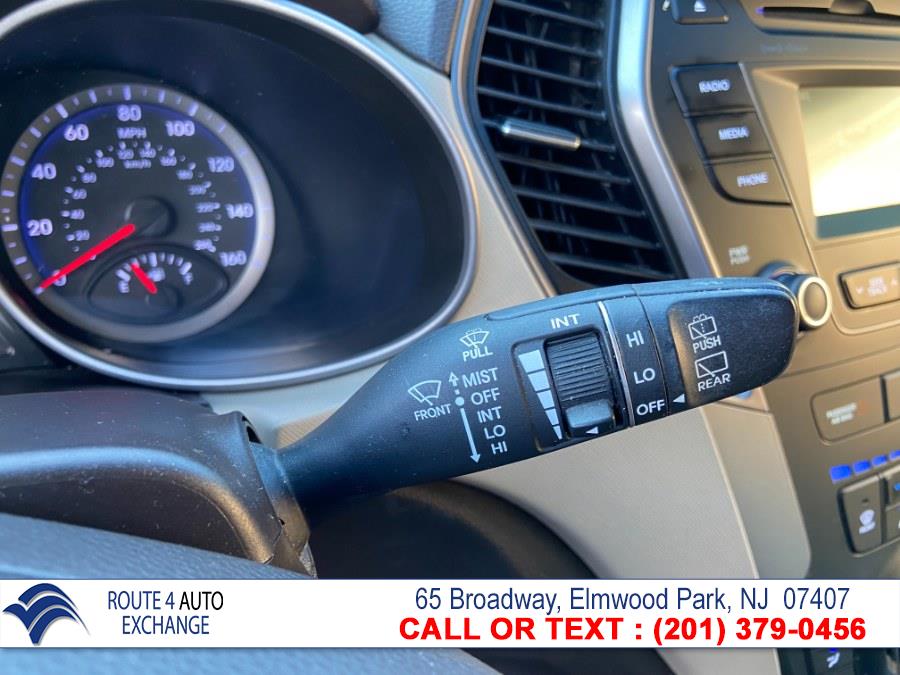 Used Hyundai Santa Fe AWD 4dr GLS 2014 | Route 4 Auto Exchange. Elmwood Park, New Jersey Used Hyundai Santa Fe AWD 4dr GLS 2014 | Route 4 Auto Exchange. Elmwood Park, New Jersey