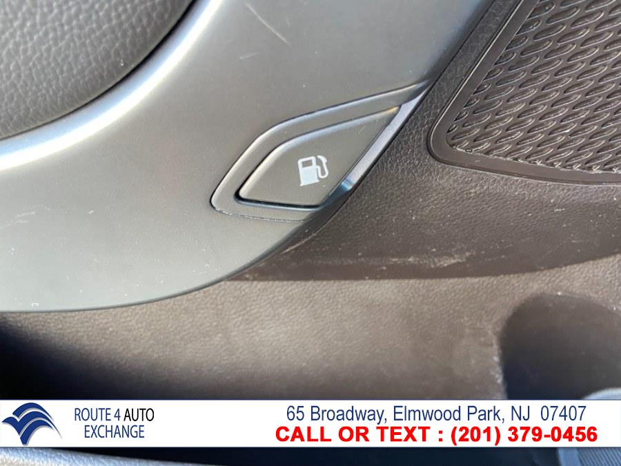 Used Hyundai Santa Fe AWD 4dr GLS 2014 | Route 4 Auto Exchange. Elmwood Park, New Jersey Used Hyundai Santa Fe AWD 4dr GLS 2014 | Route 4 Auto Exchange. Elmwood Park, New Jersey