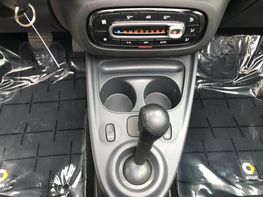 Used smart fortwo electric drive passion cabriolet 2017 | Green Light Auto Wholesale. Daly City, California Used smart fortwo electric drive passion cabriolet 2017 | Green Light Auto Wholesale. Daly City, California