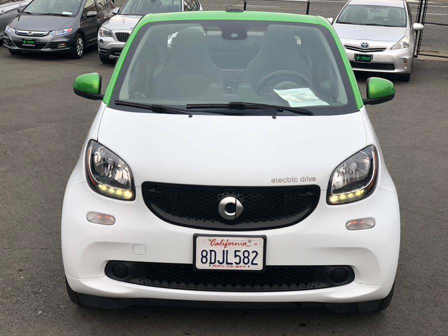 Used smart fortwo electric drive passion cabriolet 2017 | Green Light Auto Wholesale. Daly City, California Used smart fortwo electric drive passion cabriolet 2017 | Green Light Auto Wholesale. Daly City, California