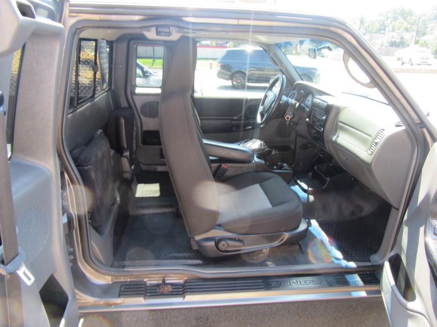 Used Ford Ranger 4dr Supercab 126" WB XLT 2005 | Royalty Auto Sales. Little Ferry, New Jersey Used Ford Ranger 4dr Supercab 126" WB XLT 2005 | Royalty Auto Sales. Little Ferry, New Jersey