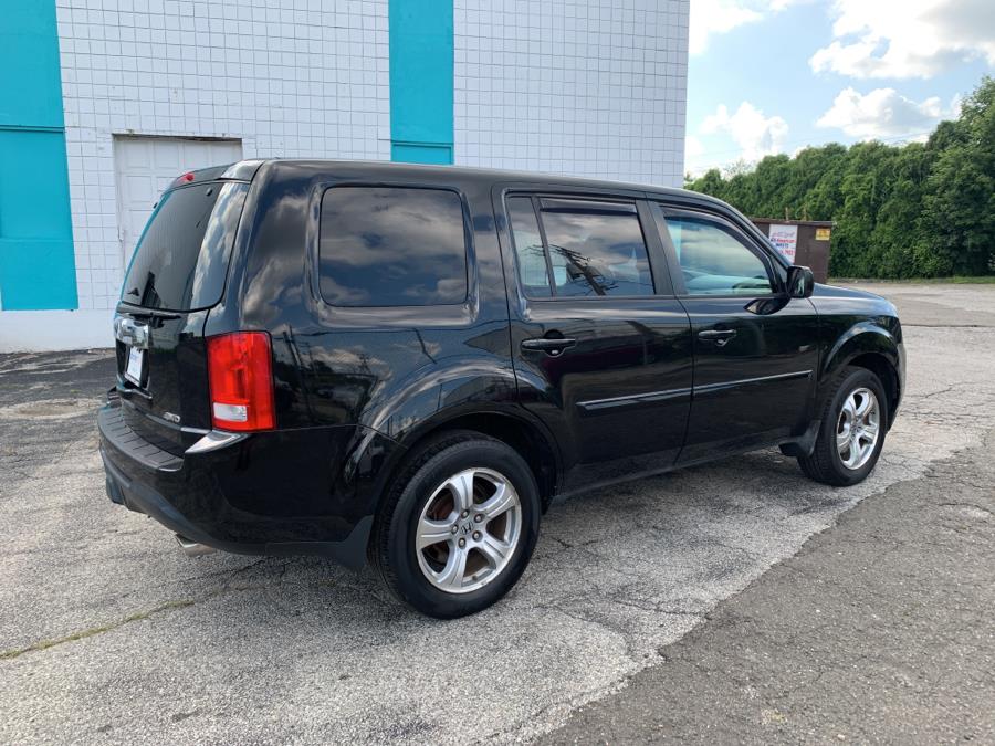 2012 Honda Pilot 4WD 4dr EX-L w/Navi, available for sale in Milford, Connecticut | Dealertown Auto Wholesalers. Milford, Connecticut 2012 Honda Pilot 4WD 4dr EX-L w/Navi, available for sale in Milford, Connecticut | Dealertown Auto Wholesalers. Milford, Connecticut
