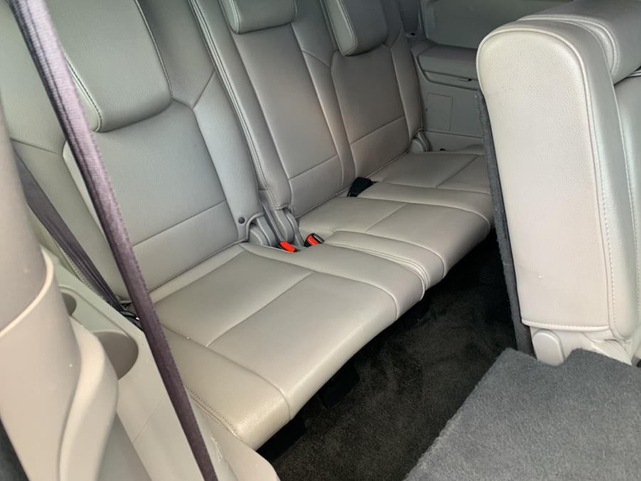 2012 Honda Pilot 4WD 4dr EX-L w/Navi, available for sale in Milford, Connecticut | Dealertown Auto Wholesalers. Milford, Connecticut 2012 Honda Pilot 4WD 4dr EX-L w/Navi, available for sale in Milford, Connecticut | Dealertown Auto Wholesalers. Milford, Connecticut