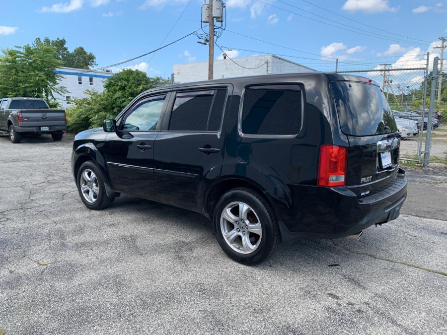 2012 Honda Pilot 4WD 4dr EX-L w/Navi, available for sale in Milford, Connecticut | Dealertown Auto Wholesalers. Milford, Connecticut 2012 Honda Pilot 4WD 4dr EX-L w/Navi, available for sale in Milford, Connecticut | Dealertown Auto Wholesalers. Milford, Connecticut