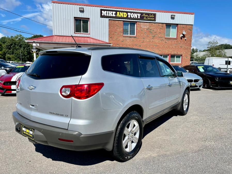 2009 Chevrolet Traverse AWD 4dr LT w/1LT, available for sale in South Windsor, Connecticut | Mike And Tony Auto Sales, Inc. South Windsor, Connecticut 2009 Chevrolet Traverse AWD 4dr LT w/1LT, available for sale in South Windsor, Connecticut | Mike And Tony Auto Sales, Inc. South Windsor, Connecticut
