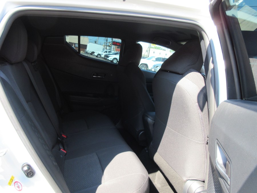 Used Toyota C-HR XLE FWD (Natl) 2018 | Route 27 Auto Mall. Linden, New Jersey Used Toyota C-HR XLE FWD (Natl) 2018 | Route 27 Auto Mall. Linden, New Jersey