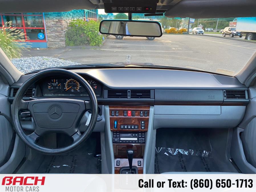 Used Mercedes-Benz E Class 4dr Sedan 3.2L Special Edition 1995 | Bach Motor Cars. Canton , Connecticut Used Mercedes-Benz E Class 4dr Sedan 3.2L Special Edition 1995 | Bach Motor Cars. Canton , Connecticut