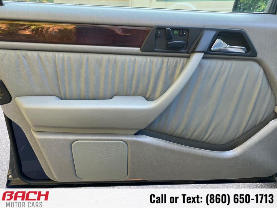 Used Mercedes-Benz E Class 4dr Sedan 3.2L Special Edition 1995 | Bach Motor Cars. Canton , Connecticut Used Mercedes-Benz E Class 4dr Sedan 3.2L Special Edition 1995 | Bach Motor Cars. Canton , Connecticut