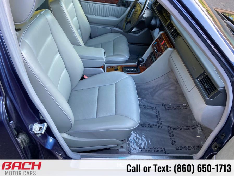 Used Mercedes-Benz E Class 4dr Sedan 3.2L Special Edition 1995 | Bach Motor Cars. Canton , Connecticut Used Mercedes-Benz E Class 4dr Sedan 3.2L Special Edition 1995 | Bach Motor Cars. Canton , Connecticut