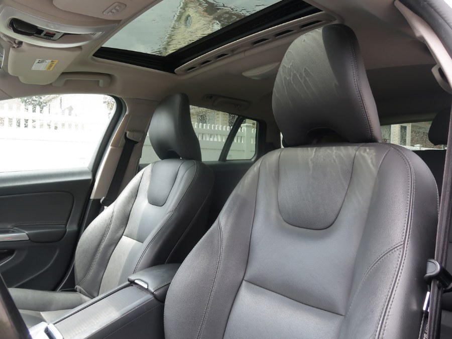 Used Volvo V60 Cross Country T5 2018 | Auto Expo Ent Inc.. Great Neck, New York Used Volvo V60 Cross Country T5 2018 | Auto Expo Ent Inc.. Great Neck, New York