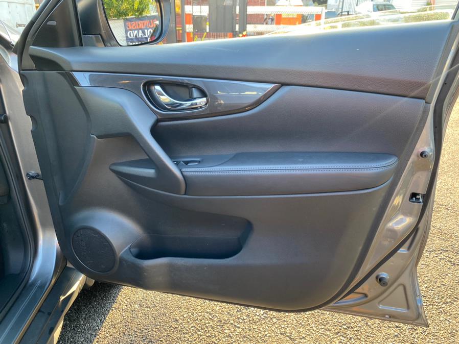 Used Nissan Rogue AWD S 2018 | Sunrise Autoland. Jamaica, New York Used Nissan Rogue AWD S 2018 | Sunrise Autoland. Jamaica, New York