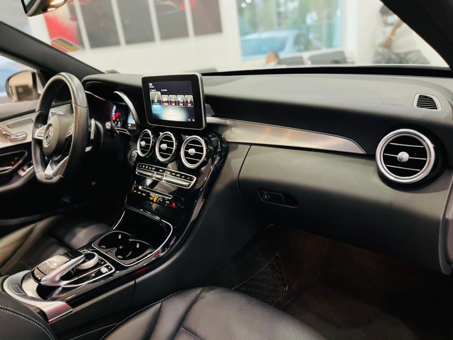 Used Mercedes-Benz C-Class C 300 4MATIC Sedan 2018 | Luxury Motor Club. Franklin Square, New York Used Mercedes-Benz C-Class C 300 4MATIC Sedan 2018 | Luxury Motor Club. Franklin Square, New York