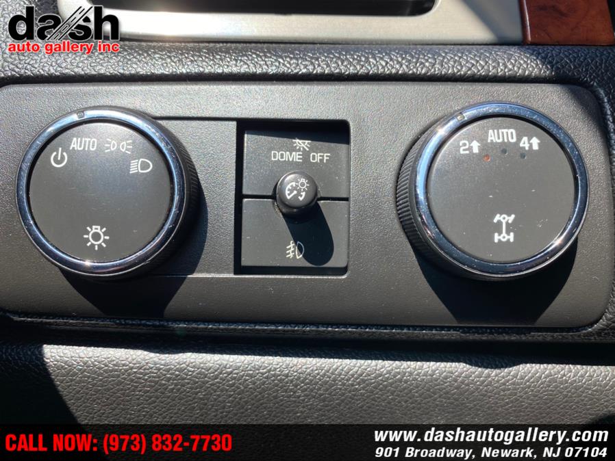 Used Chevrolet Suburban 4WD 4dr LT 2014 | Dash Auto Gallery Inc.. Newark, New Jersey Used Chevrolet Suburban 4WD 4dr LT 2014 | Dash Auto Gallery Inc.. Newark, New Jersey