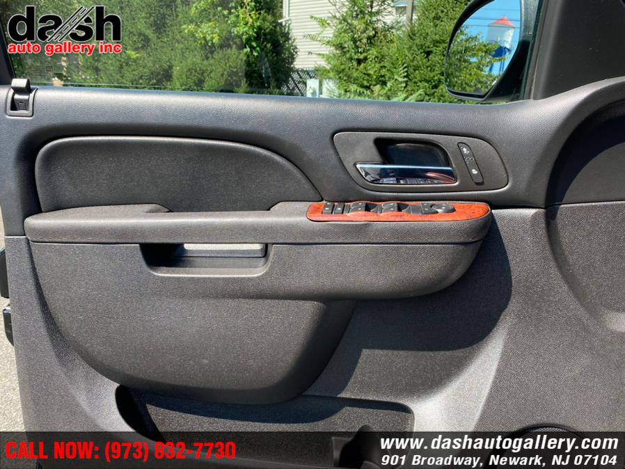 Used Chevrolet Suburban 4WD 4dr LT 2014 | Dash Auto Gallery Inc.. Newark, New Jersey Used Chevrolet Suburban 4WD 4dr LT 2014 | Dash Auto Gallery Inc.. Newark, New Jersey