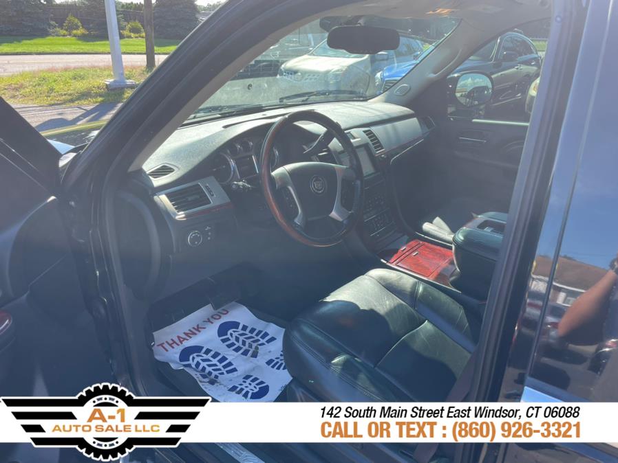 2012 Cadillac Escalade AWD 4dr Luxury, available for sale in East Windsor, Connecticut | A1 Auto Sale LLC. East Windsor, Connecticut 2012 Cadillac Escalade AWD 4dr Luxury, available for sale in East Windsor, Connecticut | A1 Auto Sale LLC. East Windsor, Connecticut