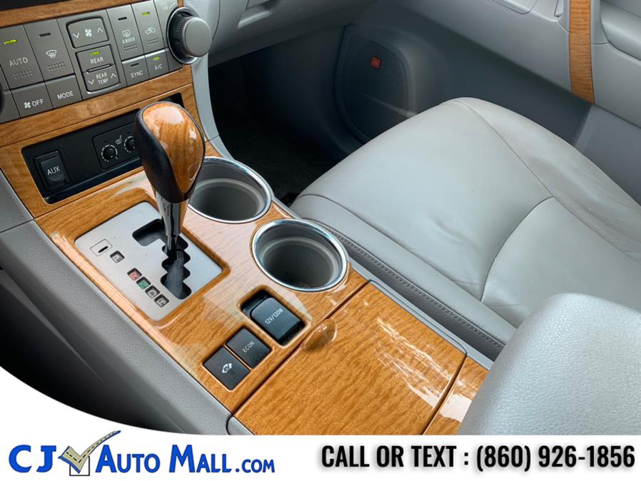 Used Toyota Highlander Hybrid 4WD 4dr Limited w/3rd Row 2008 | CJ Auto Mall. Bristol, Connecticut Used Toyota Highlander Hybrid 4WD 4dr Limited w/3rd Row 2008 | CJ Auto Mall. Bristol, Connecticut