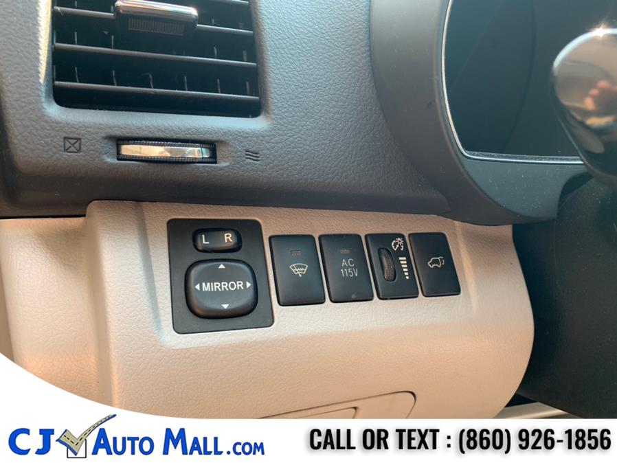 Used Toyota Highlander Hybrid 4WD 4dr Limited w/3rd Row 2008 | CJ Auto Mall. Bristol, Connecticut Used Toyota Highlander Hybrid 4WD 4dr Limited w/3rd Row 2008 | CJ Auto Mall. Bristol, Connecticut
