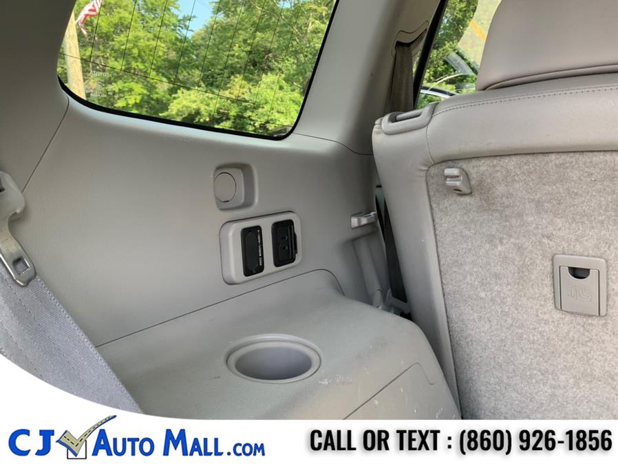 Used Toyota Highlander Hybrid 4WD 4dr Limited w/3rd Row 2008 | CJ Auto Mall. Bristol, Connecticut Used Toyota Highlander Hybrid 4WD 4dr Limited w/3rd Row 2008 | CJ Auto Mall. Bristol, Connecticut