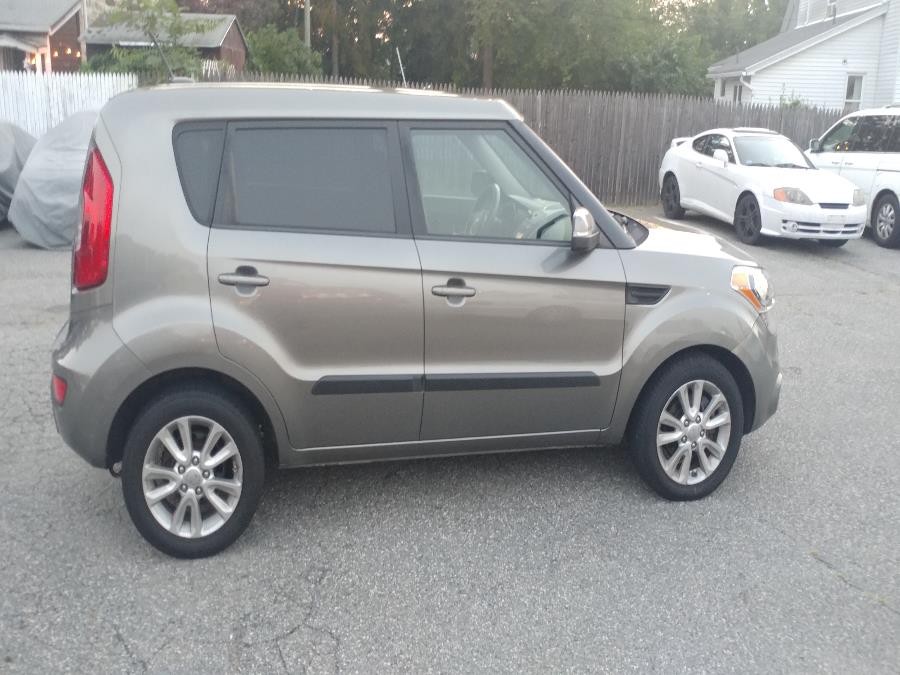 2012 Kia Soul 5dr Wgn Auto +, available for sale in Chicopee, Massachusetts | Matts Auto Mall LLC. Chicopee, Massachusetts 2012 Kia Soul 5dr Wgn Auto +, available for sale in Chicopee, Massachusetts | Matts Auto Mall LLC. Chicopee, Massachusetts