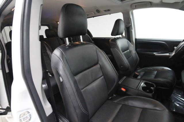 Used Toyota Sienna SE w/ Navi & rearCam 2018 | Car Revolution. Maple Shade, New Jersey Used Toyota Sienna SE w/ Navi & rearCam 2018 | Car Revolution. Maple Shade, New Jersey